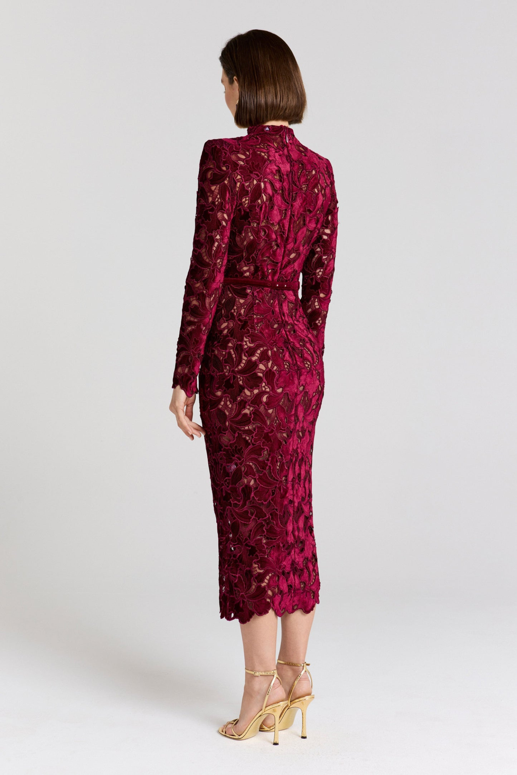 Vestido midi de encaje con mangas largas para invitada de boda mujer