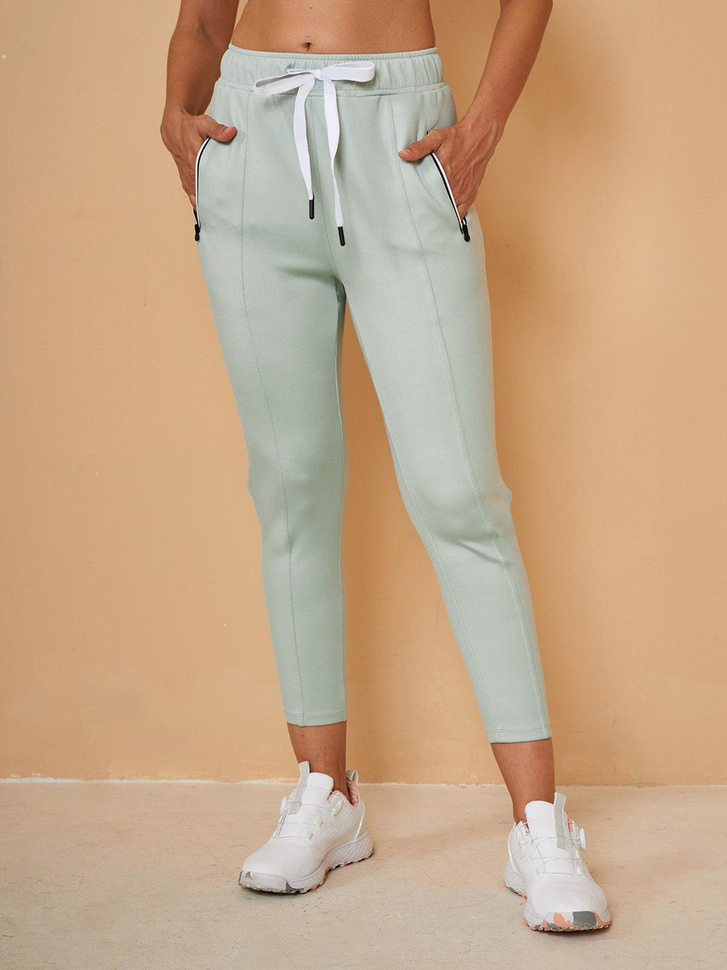 Women’s Drawstring Capri Sweatpants