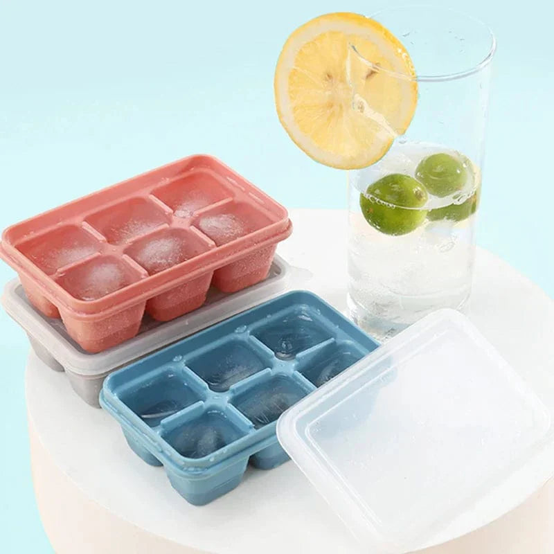 3 Ice Cube Trays with 6 Compartments in Plastic with Lid