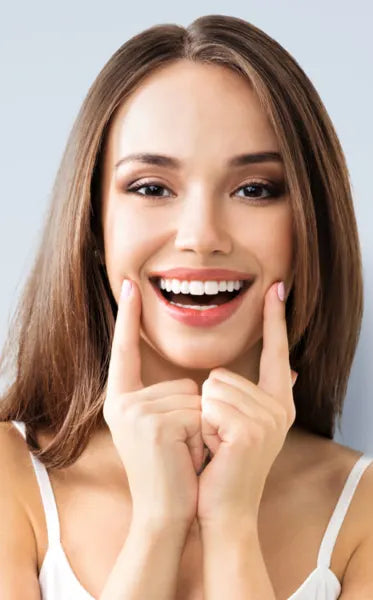 Na Smile Veneers (včetně horní a dolní čelisti)
