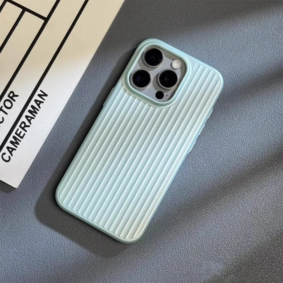 Etui Titanium Shield Pro do iPhone'a