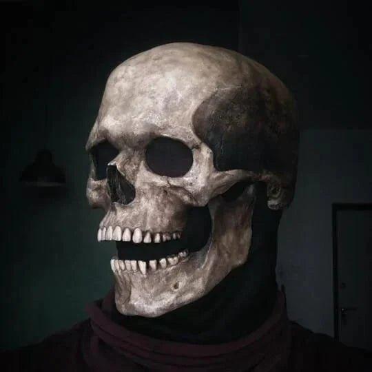 SkullMask - Realistic Halloween Mask with Movable Jaw