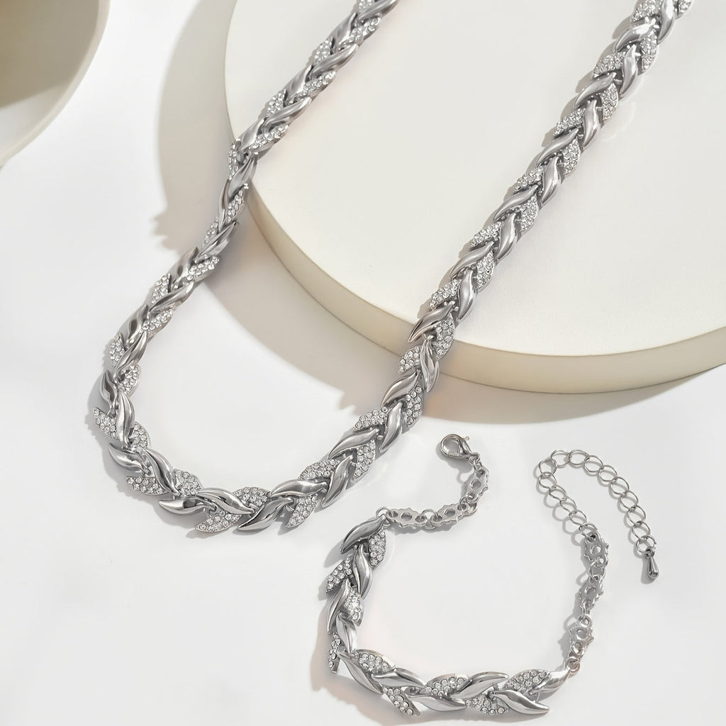 Collana e bracciale intrecciati a catena a foglia