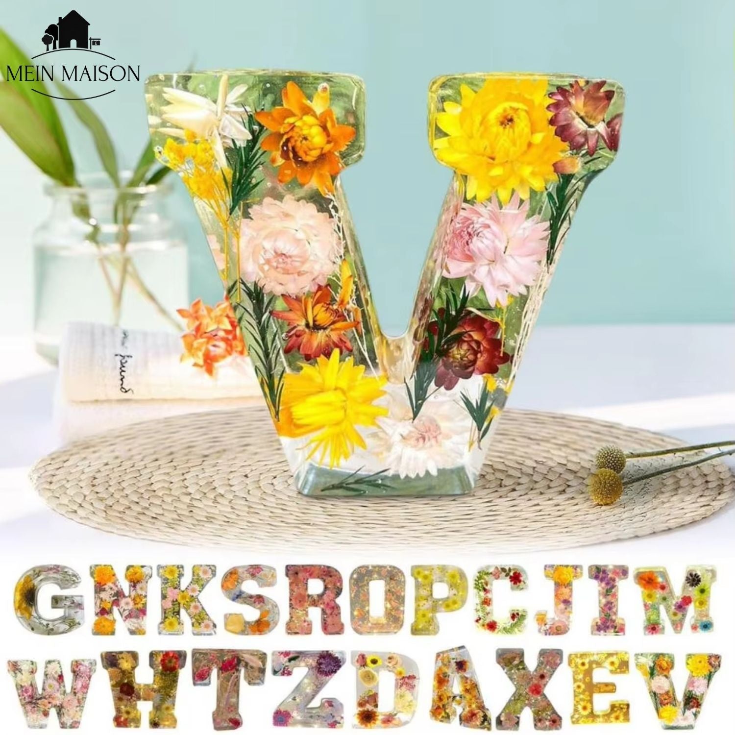 FloraLetter – pryskyřicová lampa s květinami ve tvaru písmen abecedy
