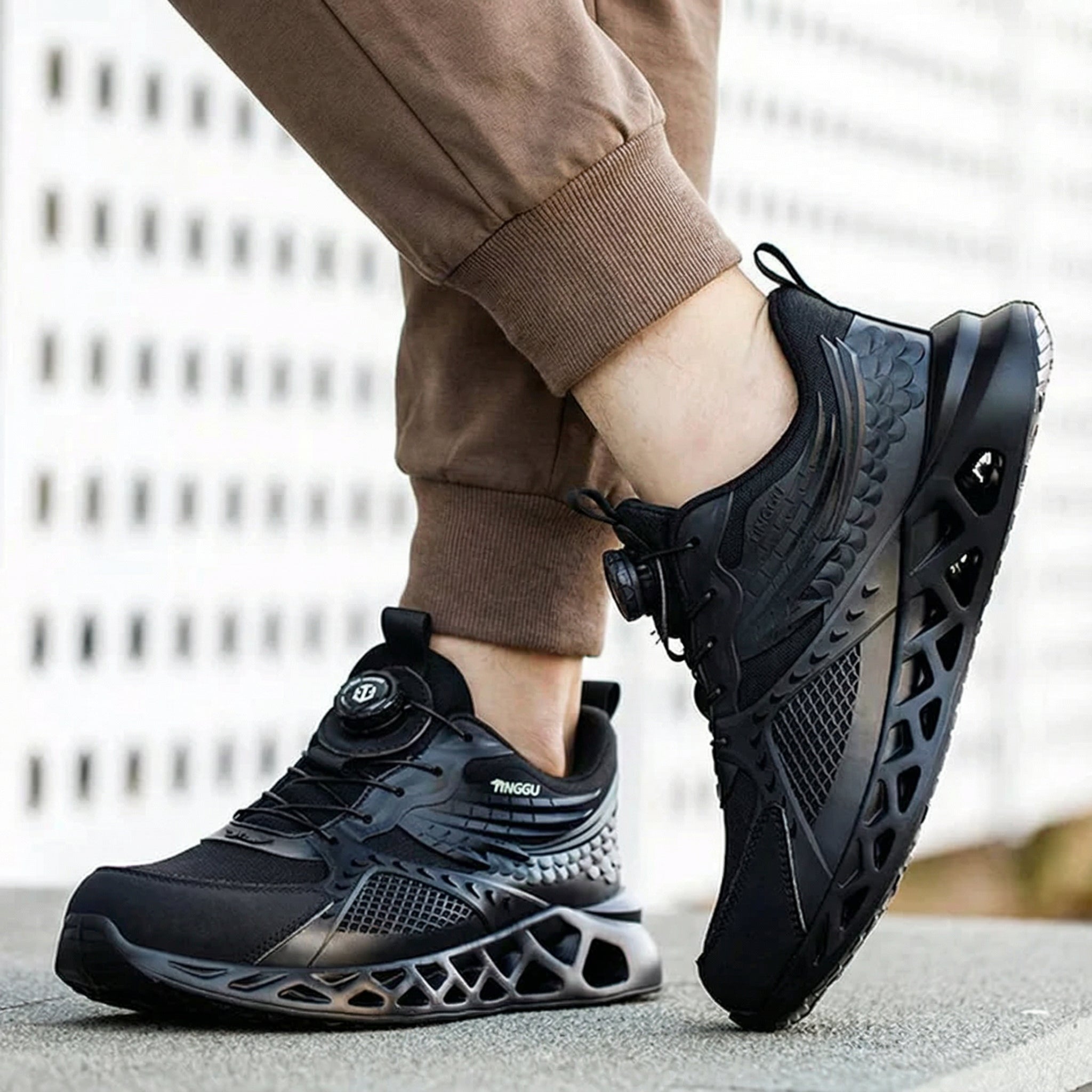 Athletic Steel Toe Work Shoes for Safety and Comfort 2