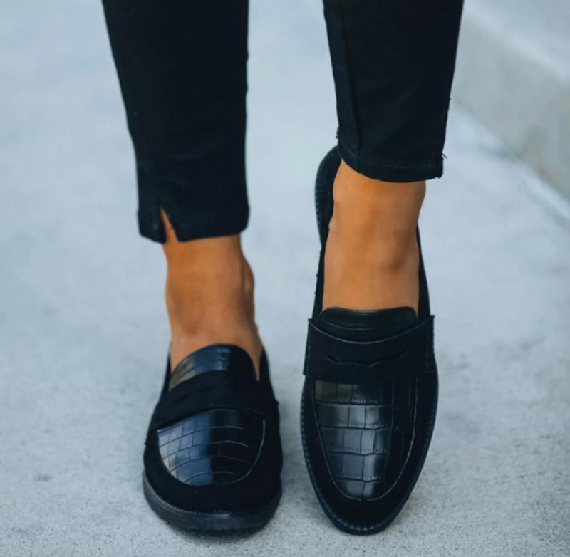 Women’s Chic Shoes – Peggy Slip-On with Supportive Design