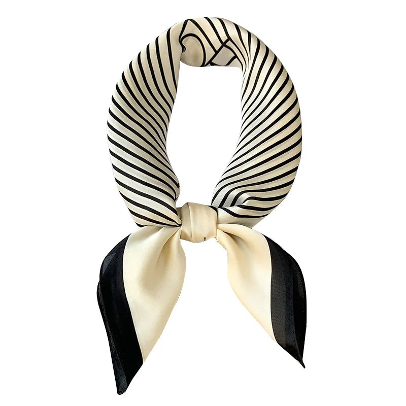 Šála Silk Charm s kostkovaným vzorem