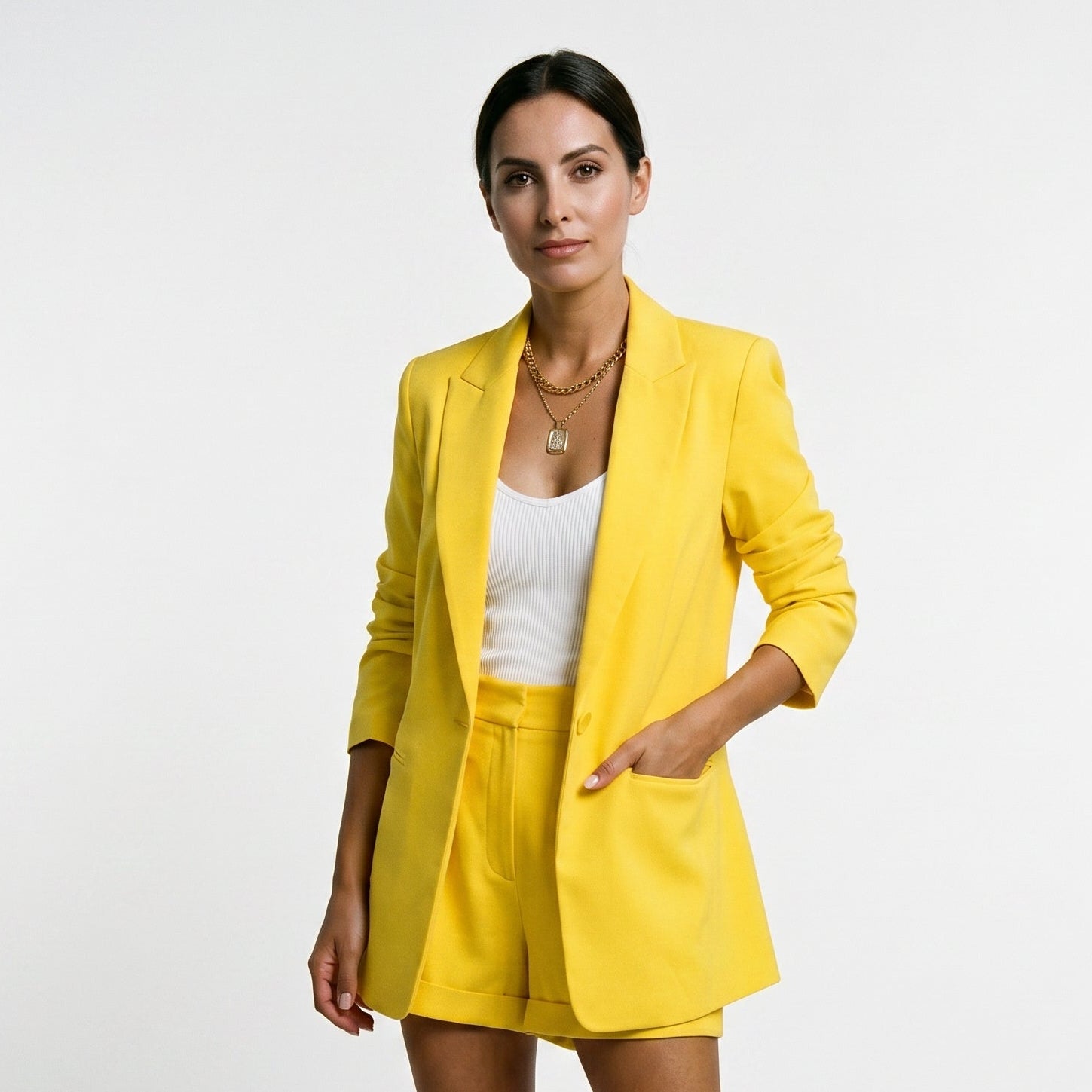 Isabella - Elegant Blazer and Shorts Set 4