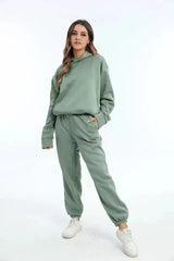 Women’s Tracksuit Set – Relaxed Hoodie & Joggers for Everyday & Loungewear Comfort