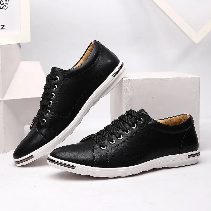 Men's leather low-top trainers in a smart casual design