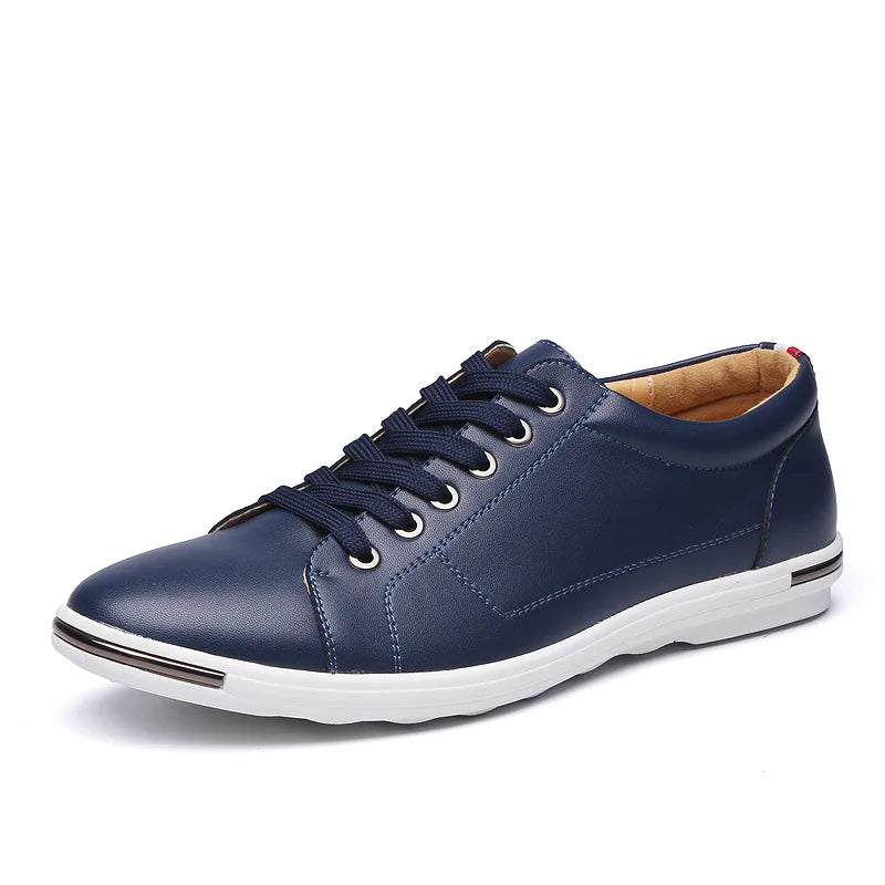 Men's leather low-top trainers in a smart casual design