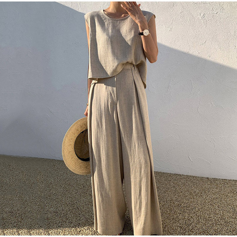 Completo donna in lino con pantaloni a gamba larga e top