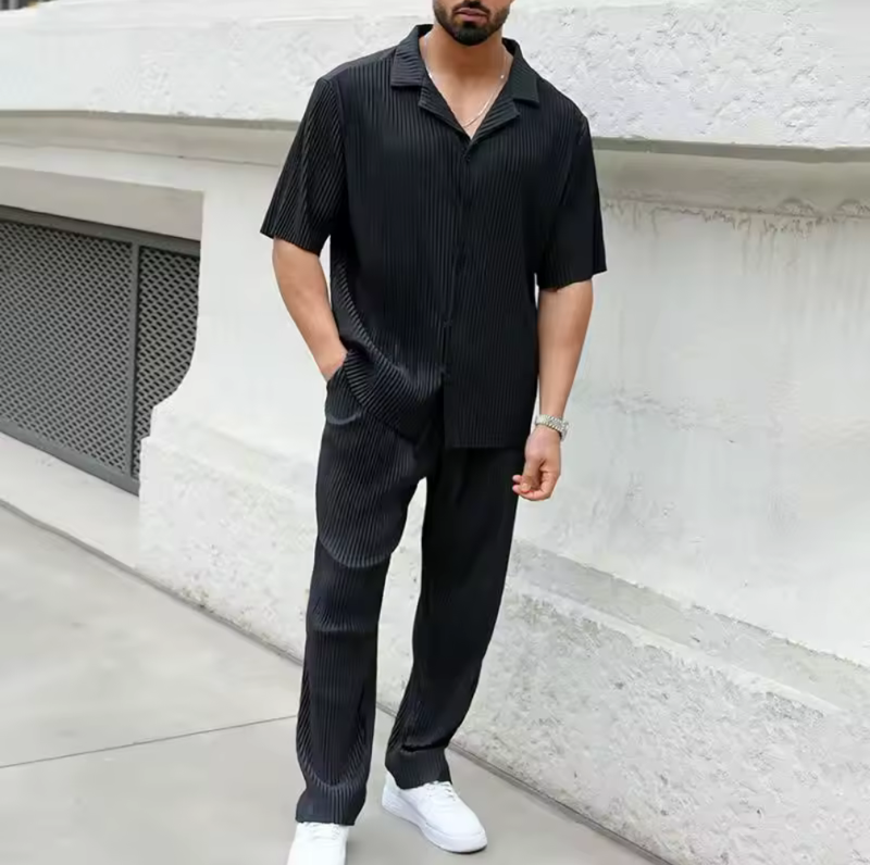 Men's Pleated Shirt and Trousers Set for Summer Style 3