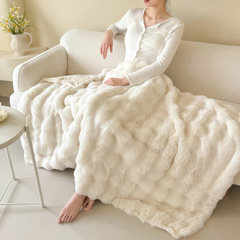 Coperta Extra Spessa a Doppio Strato | Morbida Pelliccia Sintetica di Coniglio | Versatile e Facile da Pulire