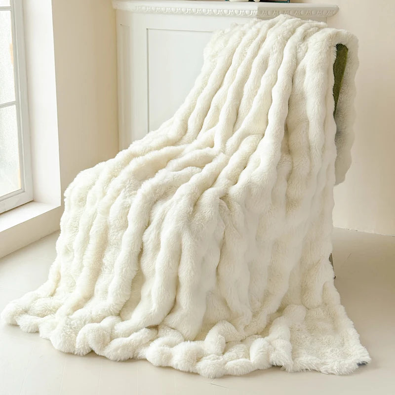 Coperta Extra Spessa a Doppio Strato | Morbida Pelliccia Sintetica di Coniglio | Versatile e Facile da Pulire