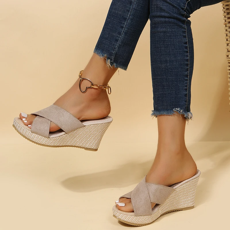 Sandali ortopedici eleganti e confortevoli per donna