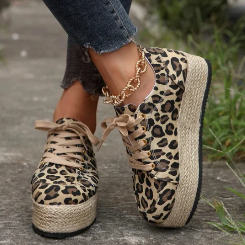 Women’s Canvas Trainers – Comfortable & Stylish Everyday Shoes