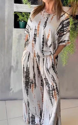 Women’s Loungewear Set with Abstract Print – Stylish, Relaxed & Comfortable Fit