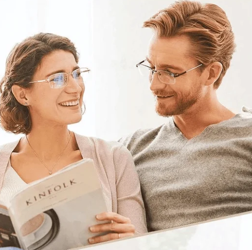 Intelligent Progressive Reading Glasses | Ultralight & Blue Light Filter | For Near & Far Vision | Titanium TR90 Frame