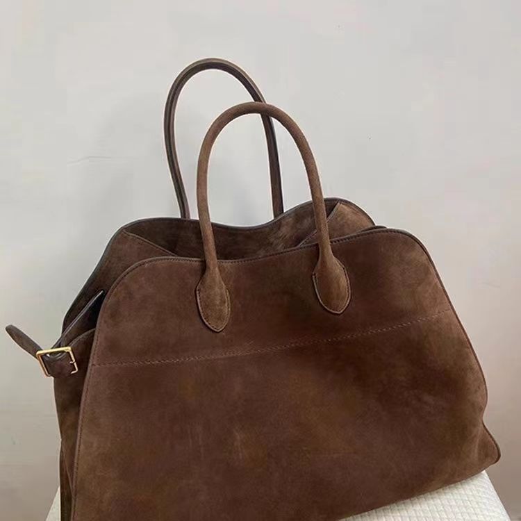 Women's Velvet Tote Bag | Spacious Fit & Retro Flair