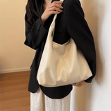 Women’s Vintage Shoulder Bag – Everyday Style with Spacious Shape