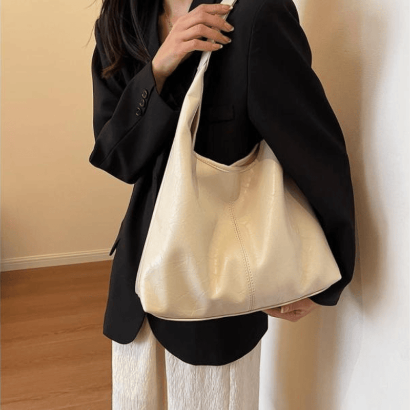 Women’s Vintage Shoulder Bag – Everyday Style with Spacious Shape